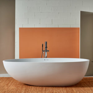 Oval Bathtub 53 (68 ½" x 20 ½" x 38 ½")