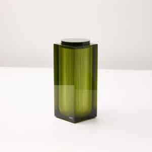 Lux Resin Lid, Closed Toothbrush Holder (3 ½" x 3 ½" x 8 ½") Resin